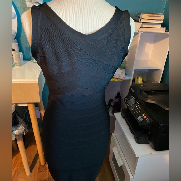 Herve Leger Black Bodycon Dress - Picture 6 of 8